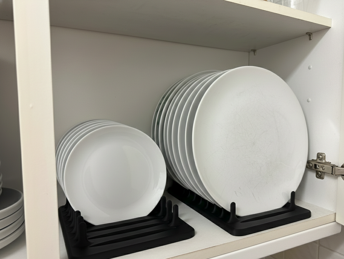 Dinner Plate Stand Front View